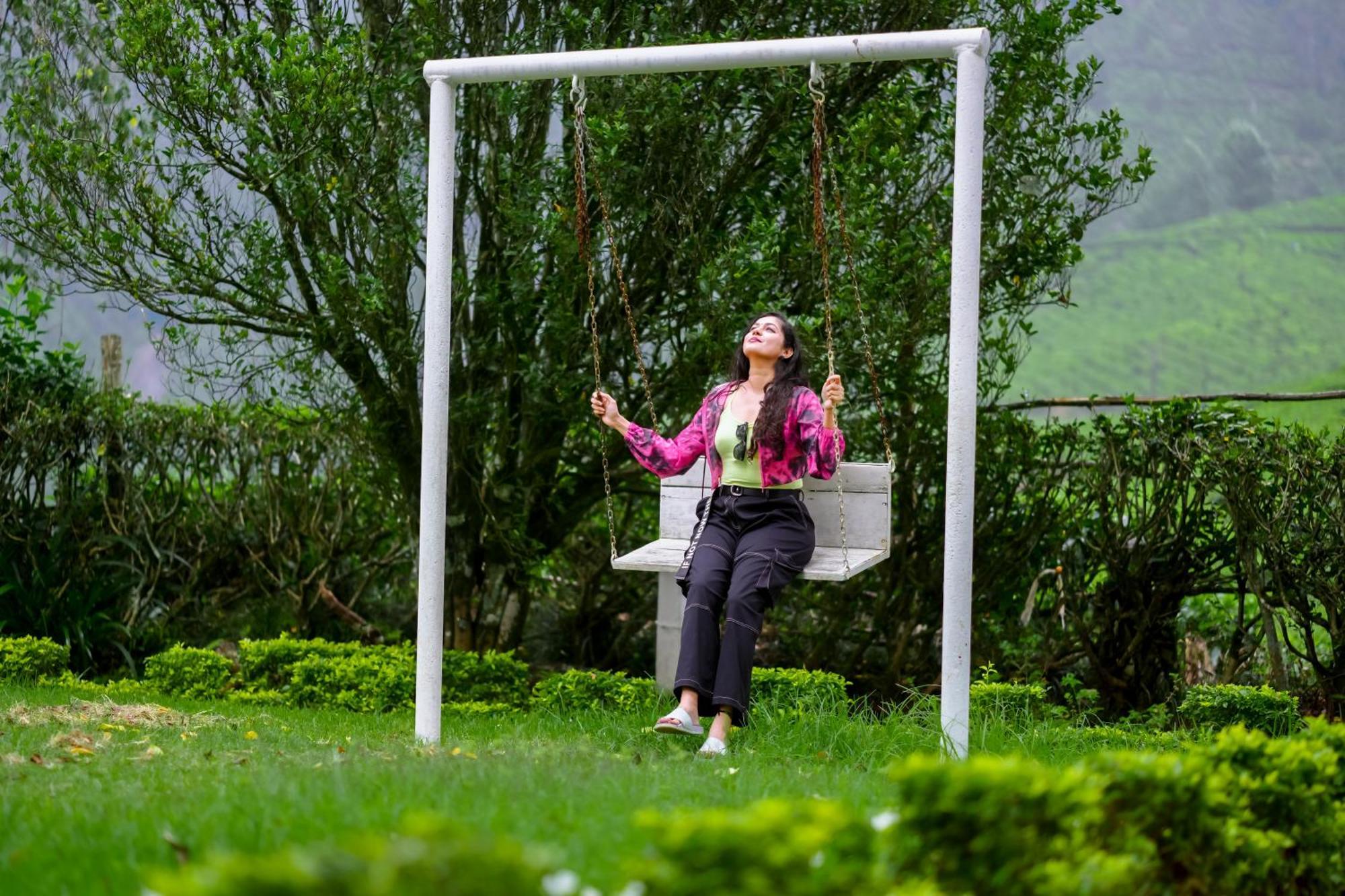 Arivikad Tea Bungalow Munnar By Voye Homes Suryanelli Eksteriør bilde